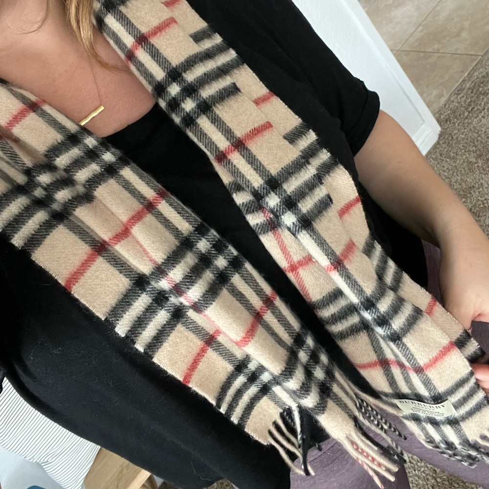 Burberry Mini Cashmere Scarf - Picture 3 of 10